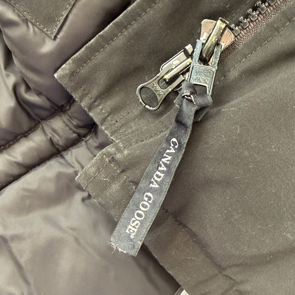 Canada Goose Black Puffer Jacket with Fur Hood PETITE SMALL - Picture 8 of 14